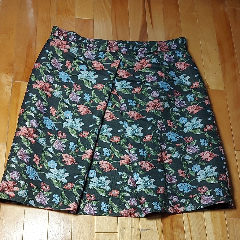 Tristan Black Floral Mini Skirt with Multicolor Blooms